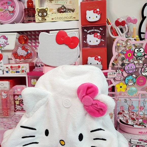 *** SOLD *** Hello Kitty 1pc Reusable Hair Drying Cap - Picture 2 of 8